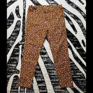 NWOT Old Navy Pixie cut chino pants, womens, size 10, leopard print, pockets